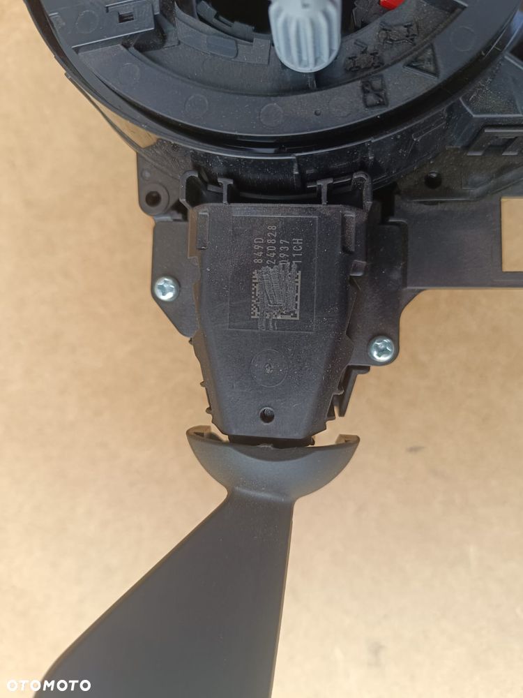 Przełącznik zespolony taśma BMW 5 G60 - 4