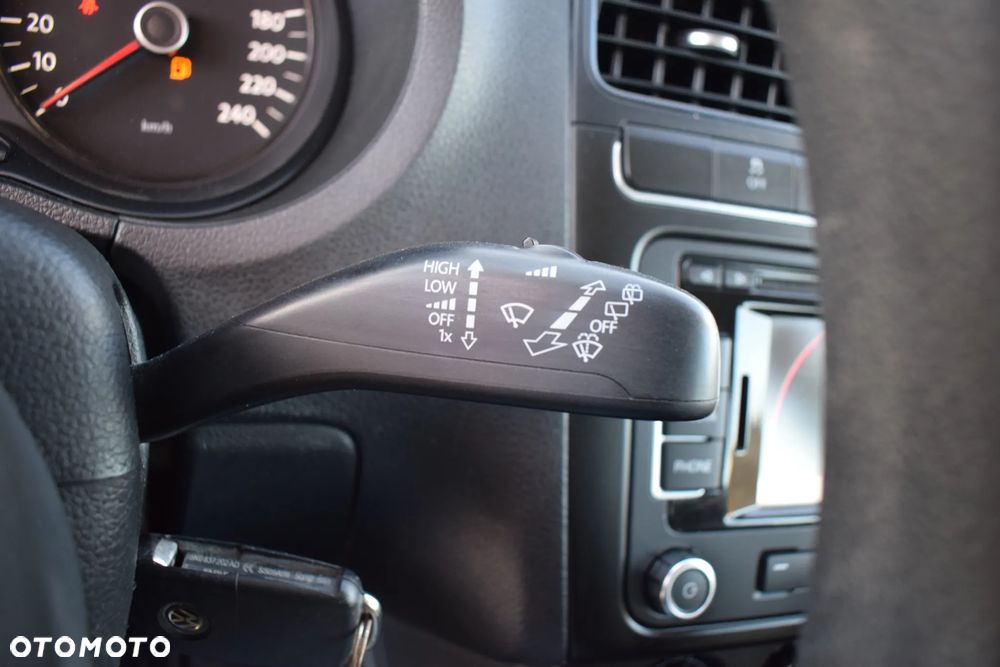 Volkswagen Polo - 15