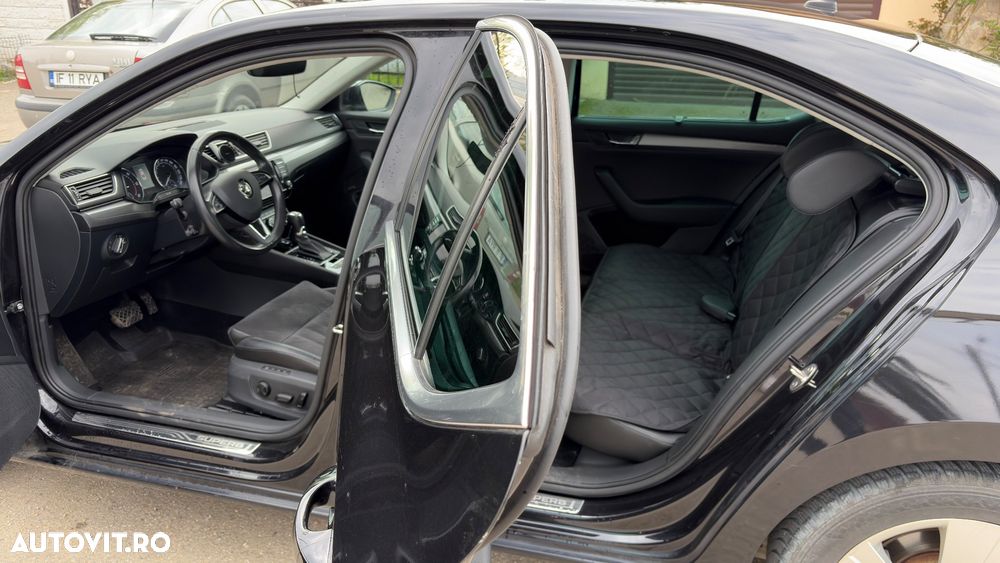 Skoda Superb 2.0 TDI DSG 4X4 Style - 5