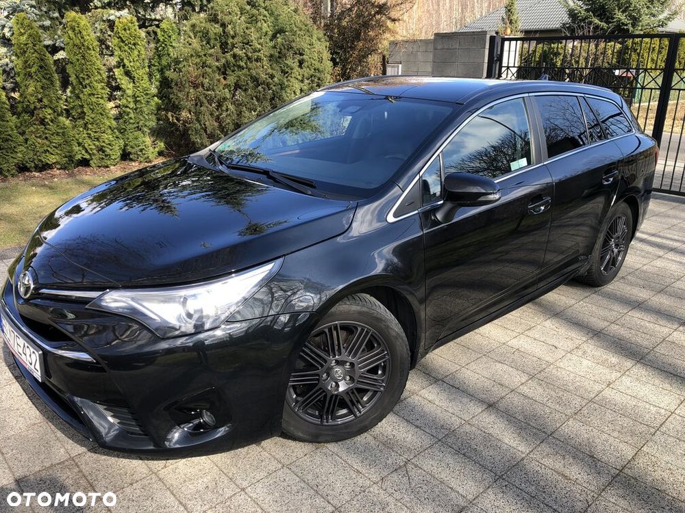 Toyota Avensis 2.0 D-4D Premium - 1