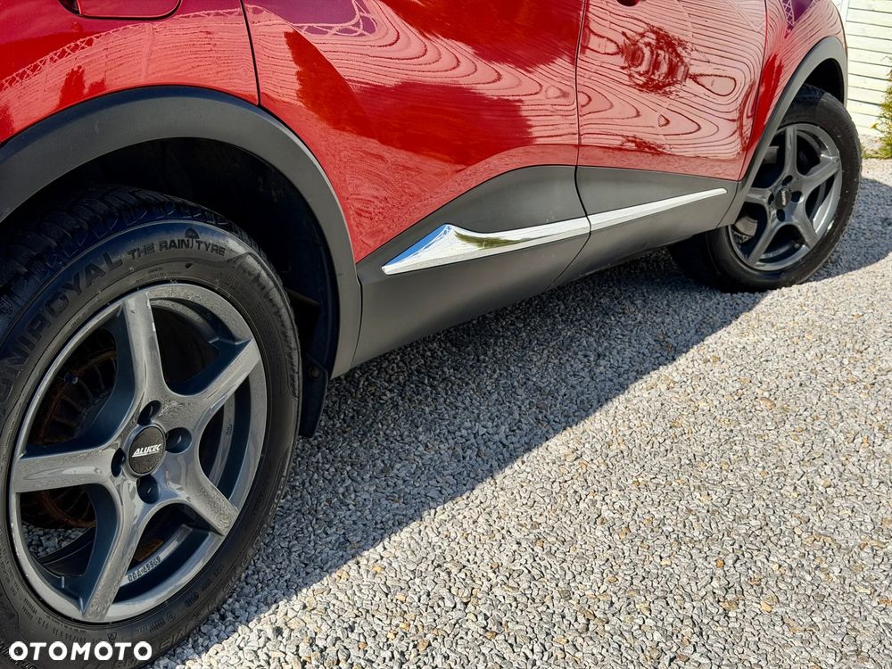 Renault Captur 1.2 TCe Helly Hansen EDC - 25