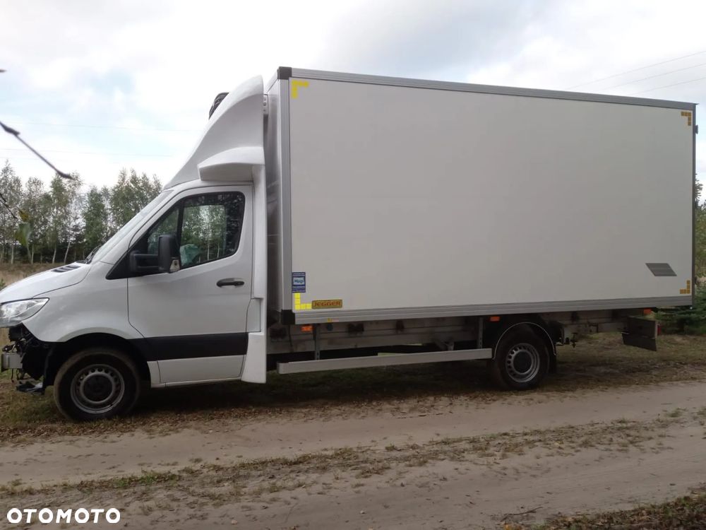 Mercedes-Benz SPRINTER - 3