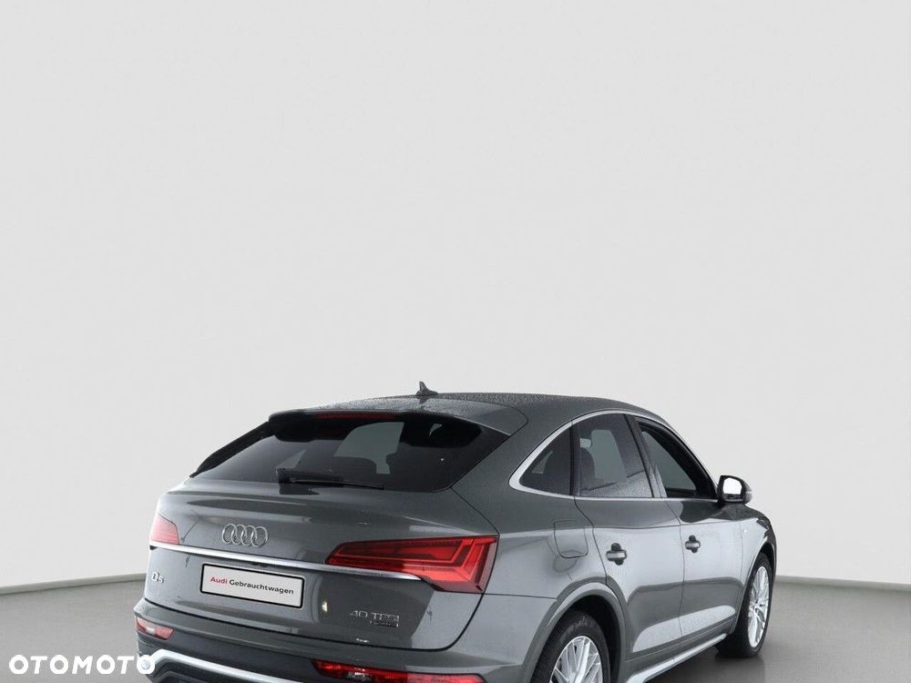 Audi Q5 Sportback - 3