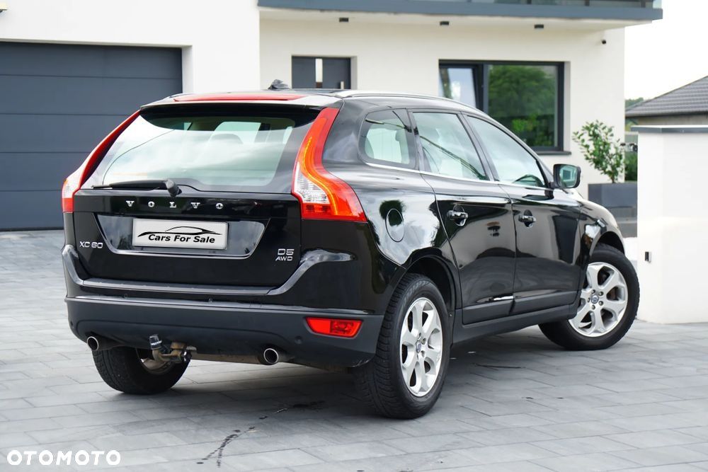Volvo XC 60 D5 AWD - 11