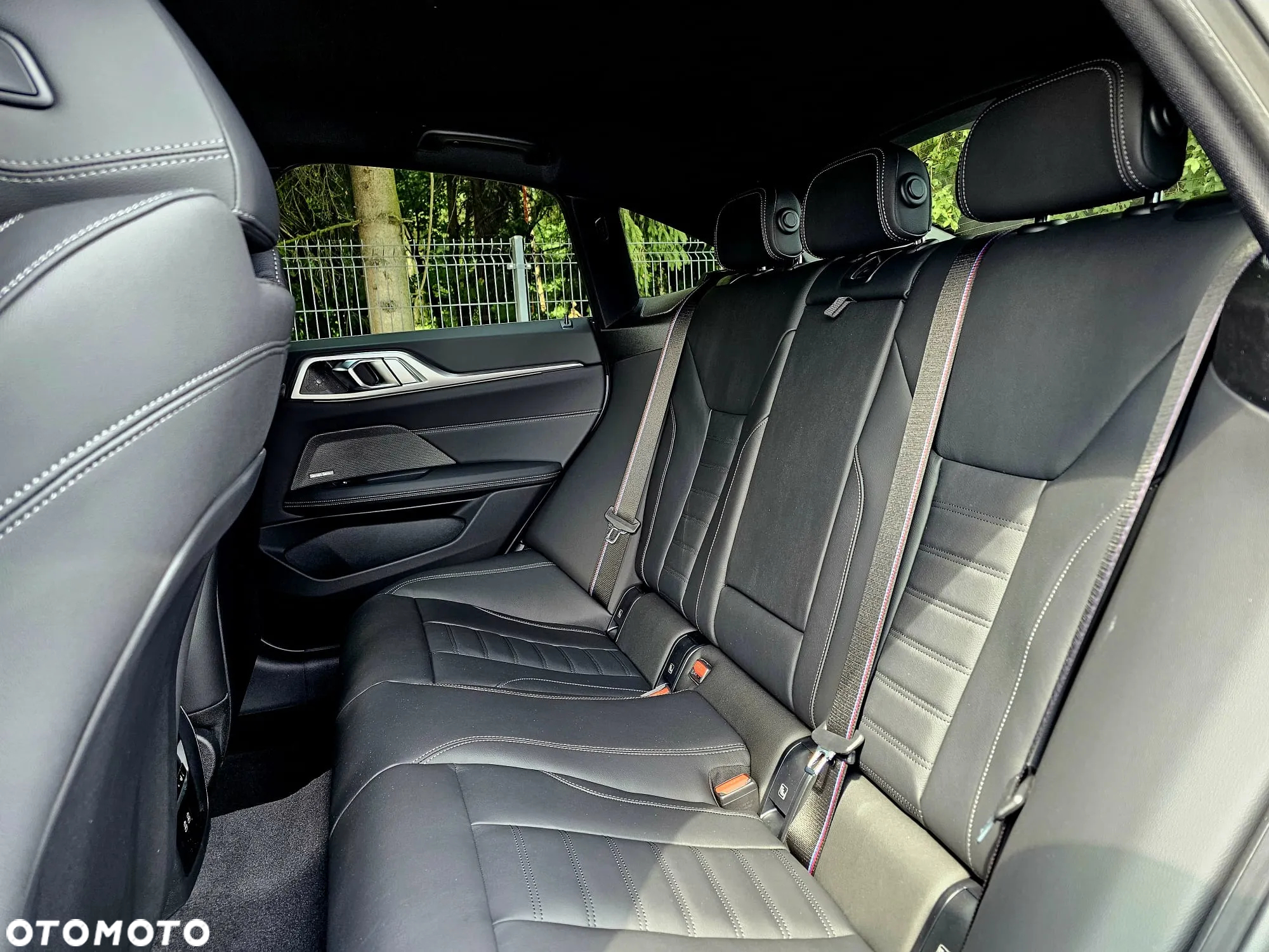 BMW Seria 4 M440i xDrive mHEV - 29