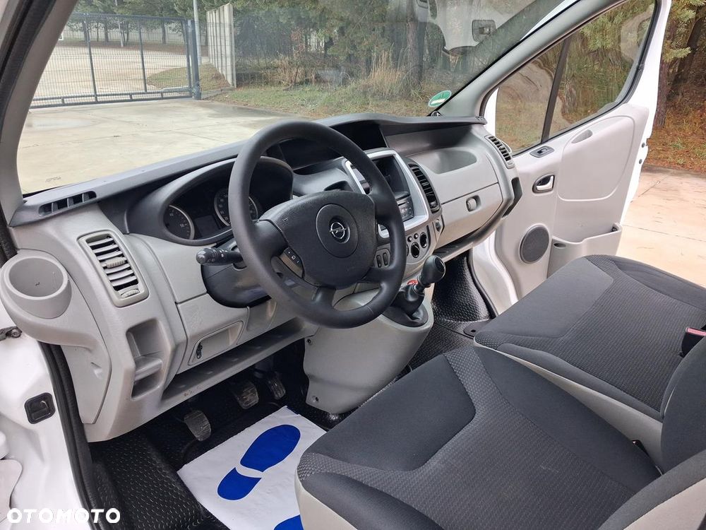 Opel Vivaro - 15