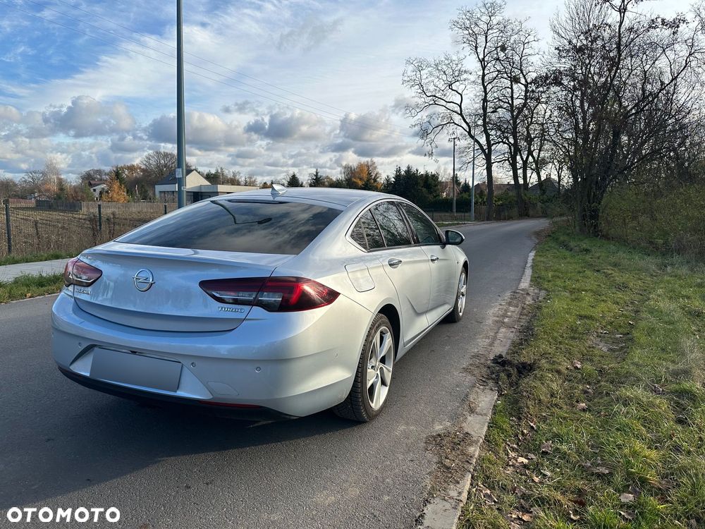 Opel Insignia 1.5 T Innovation S&S - 8