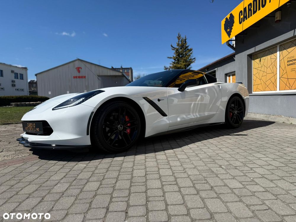 Chevrolet Corvette - 17