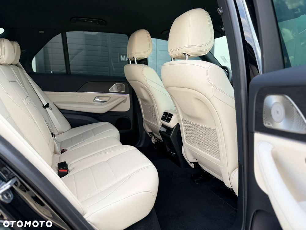 Mercedes-Benz GLE - 28