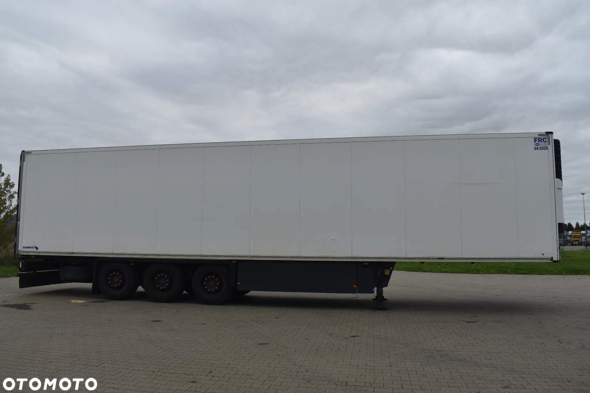 Schmitz Cargobull SKO 24 - 8