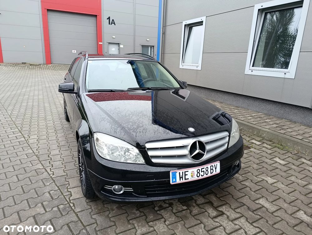 Mercedes-Benz Klasa C 200 CDI DPF (BlueEFFICIENCY) Elegance - 24