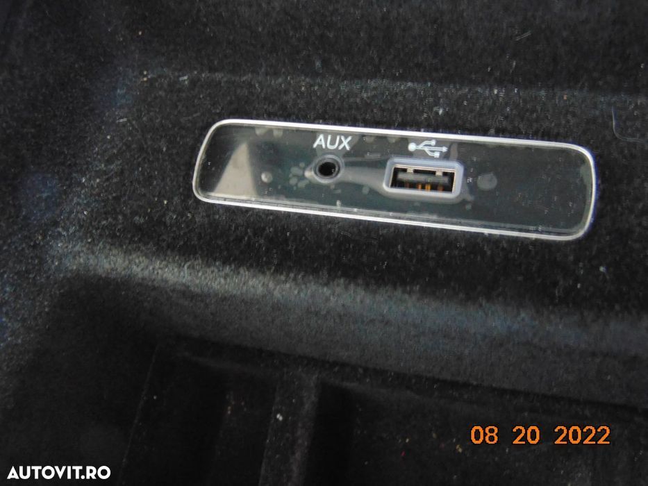 Mufa USB AUX cotiera Alfa Romeo Stelvio 2015-2023 auxiliar usb cotiera - 1