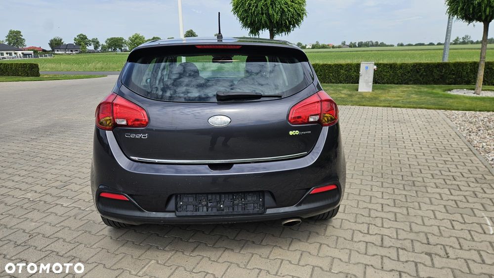 Kia Ceed - 7