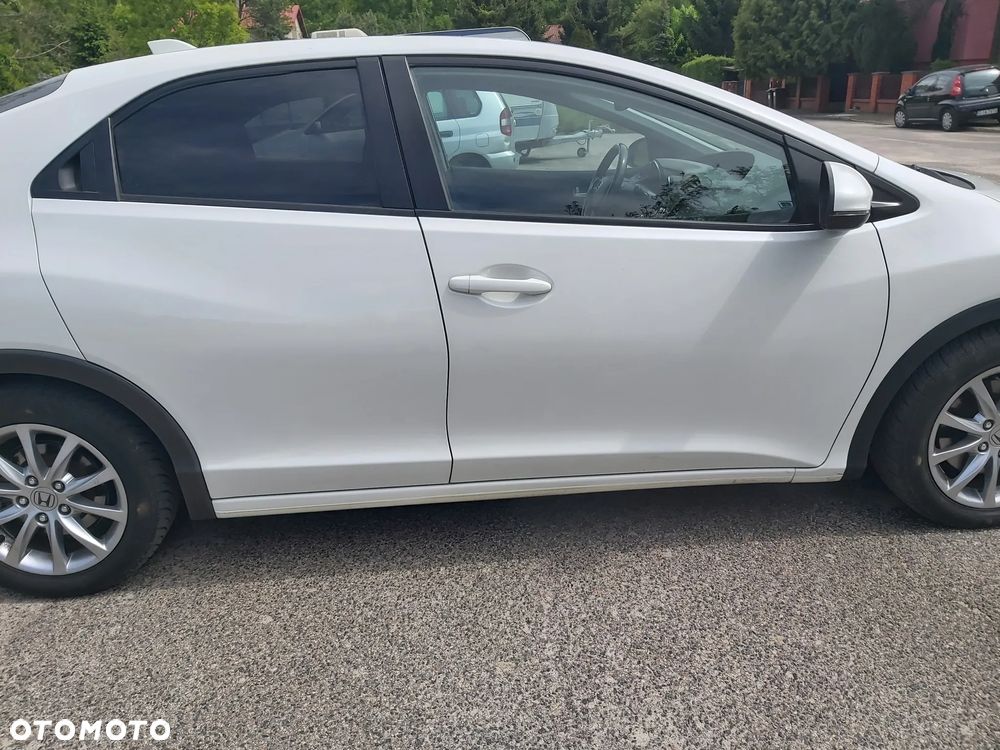 Honda Civic 1.8 i-VTEC Comfort Black Edition - 7