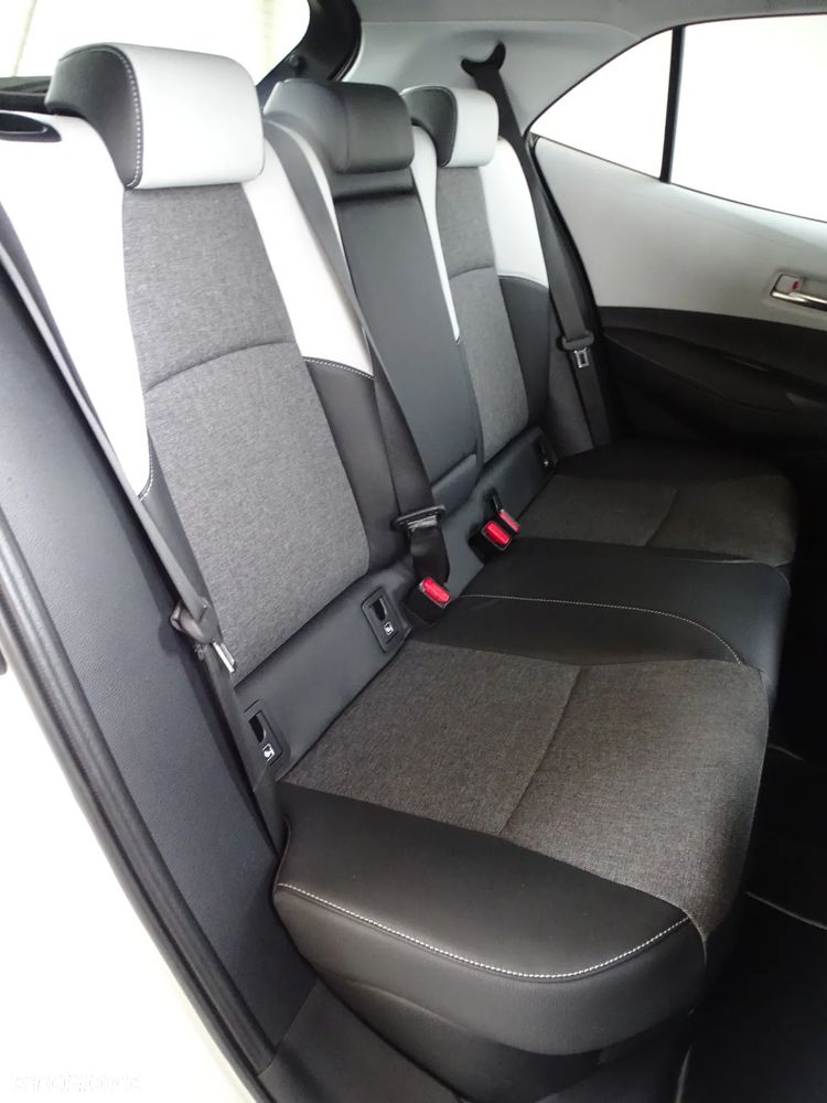 Toyota Corolla 1.8 Hybrid Executive - 21