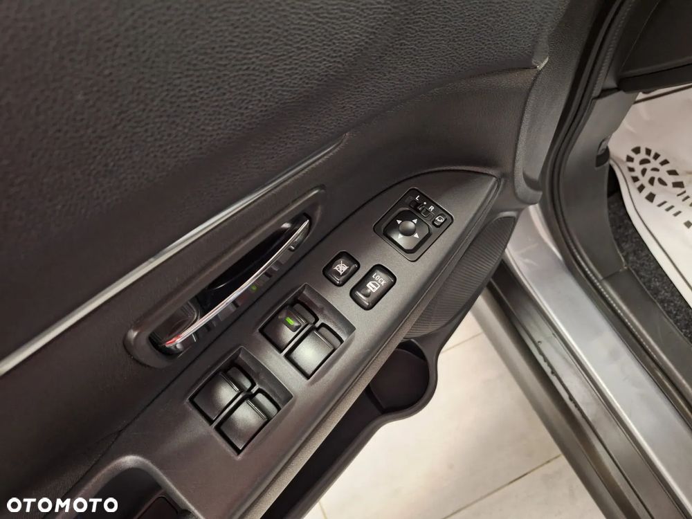 Mitsubishi ASX 1.6 2WD Diamant Edition+ - 26