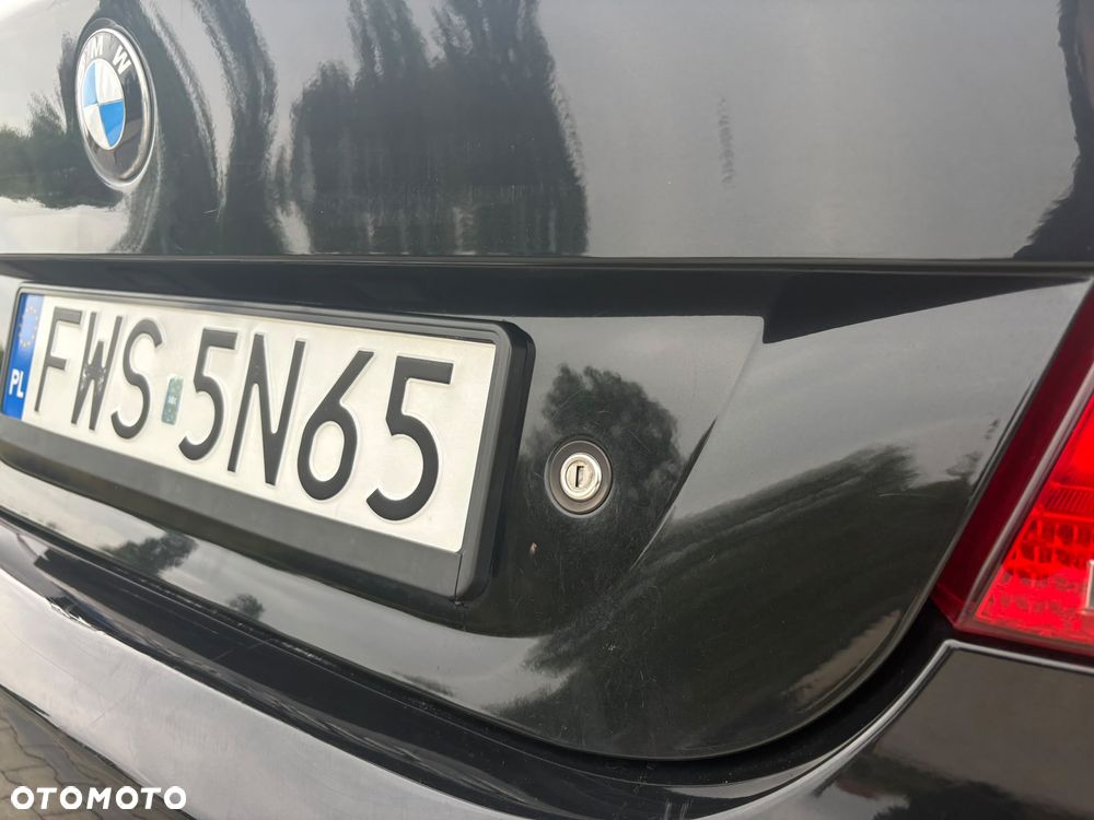 BMW Seria 5 525d - 24