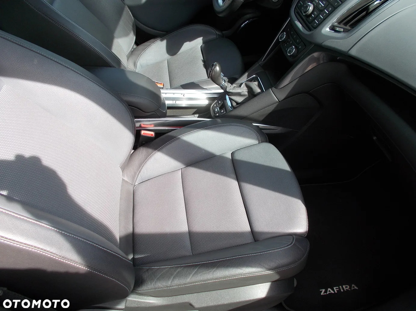 Opel Zafira Tourer 2.0 BITurbo CDTI Start/Stop Sport - 12