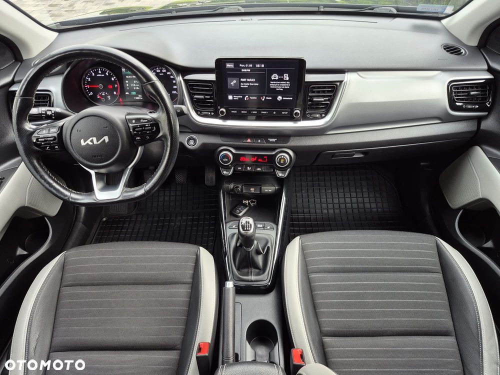 Kia Stonic 1.0 T-GDI MHEV L Business Line - 11