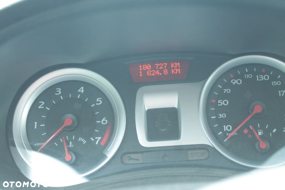 Renault Clio 1.2 16V All Inclusive - 6
