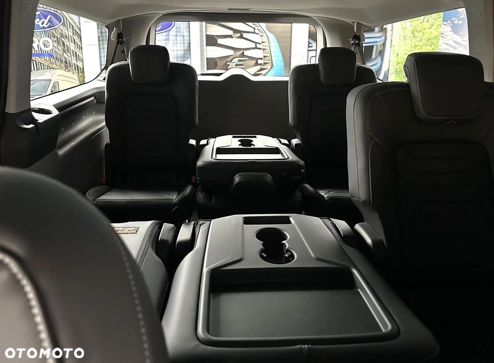 Ford Tourneo Custom - 18