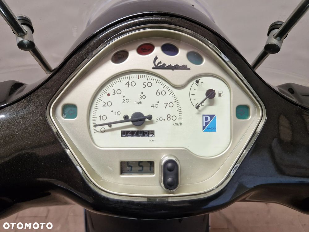 Piaggio Vespa - 4