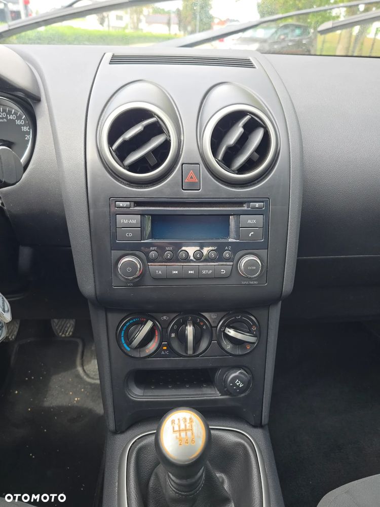 Nissan Qashqai - 11