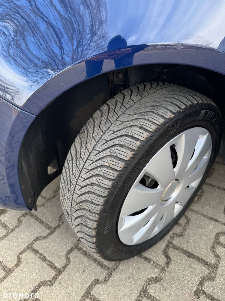 Skoda Roomster 1.2 TSI FAMILY - 11