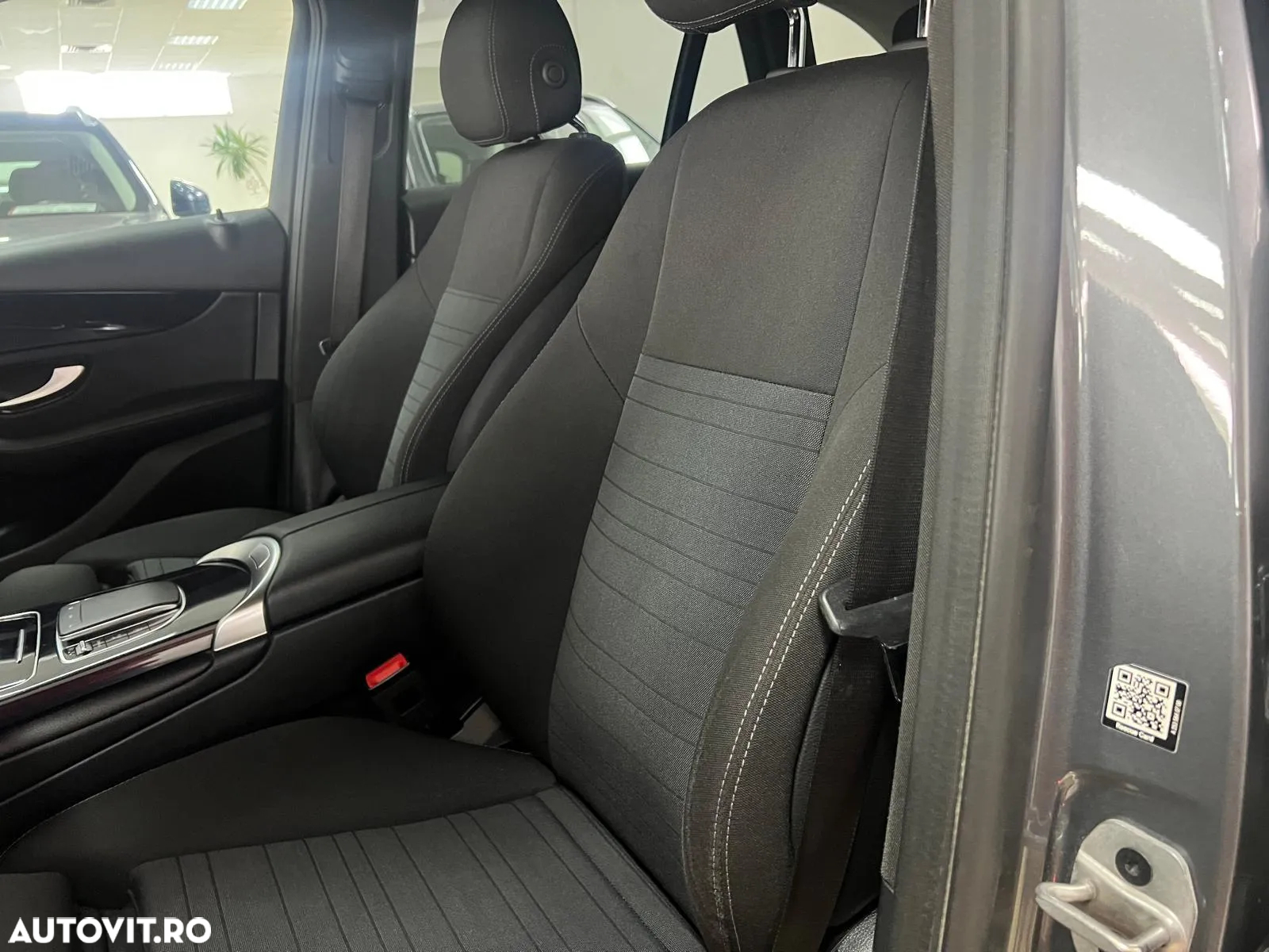Mercedes-Benz GLC 300 de 4Matic 9G-TRONIC - 24