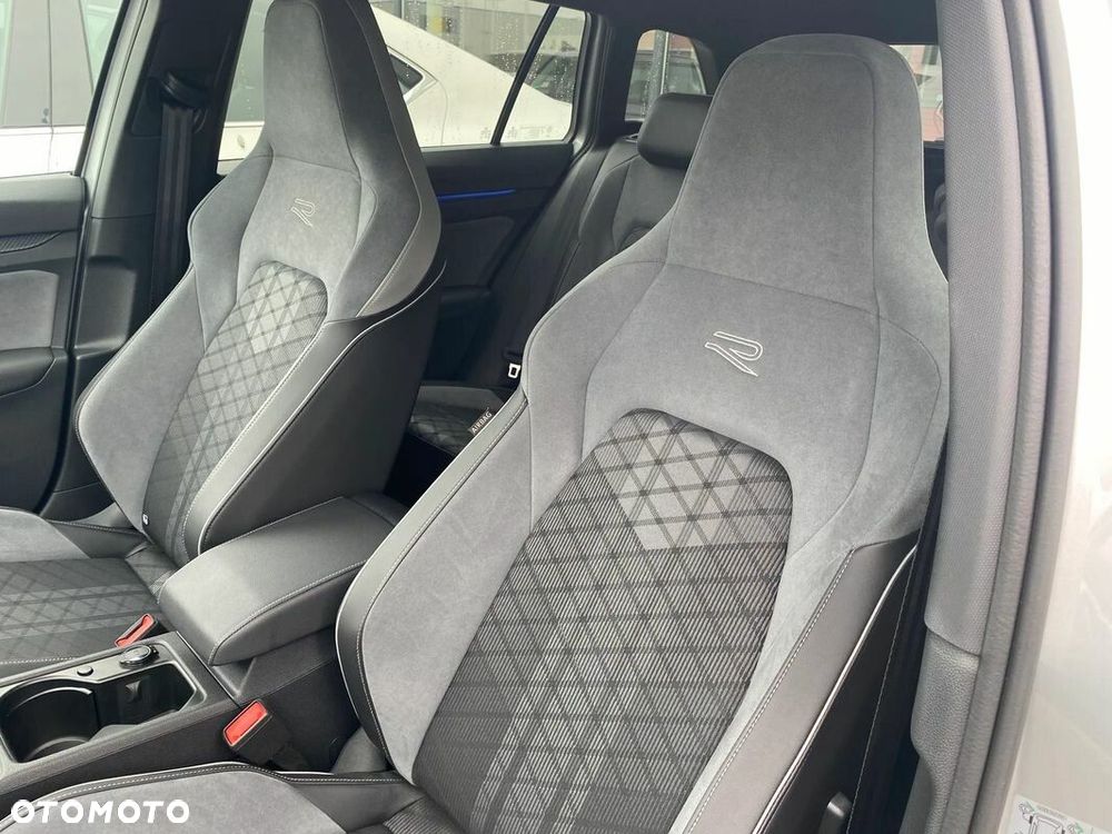 Volkswagen Golf Variant 1.5 eTSI EVO R-Line DSG - 15