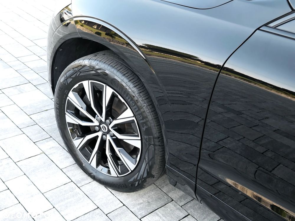 Volvo XC 60 B4 D AWD Plus Dark - 20
