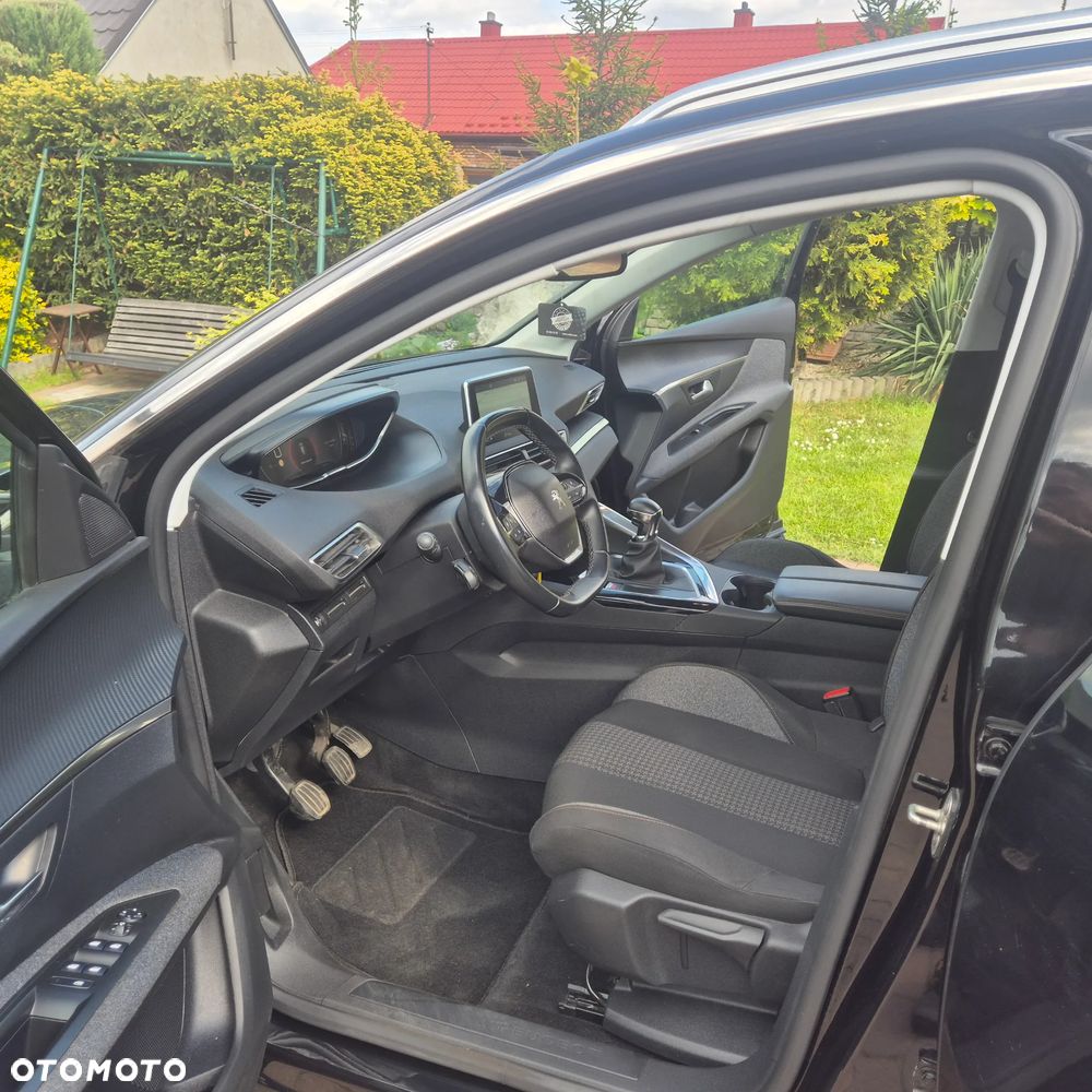 Peugeot 3008 PureTech 130 Stop & Start GPF Allure - 13