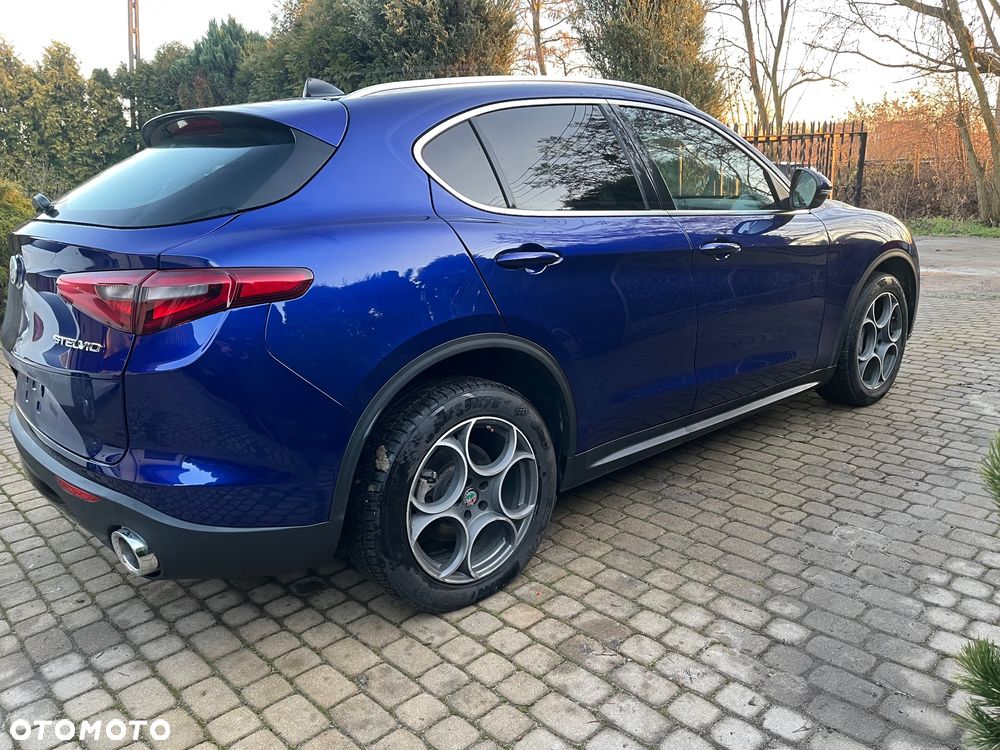 Alfa Romeo Stelvio 2.0 Turbo 16V AT8-Q4 Sprint - 11