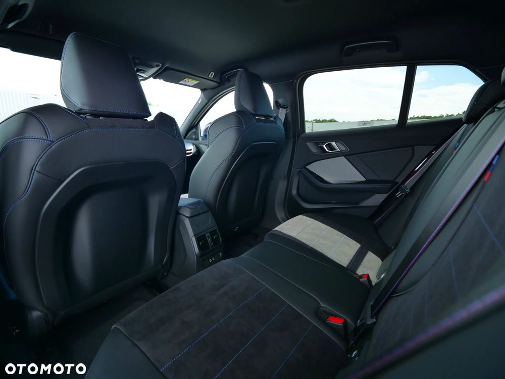 BMW Seria 1 123 mHEV xDrive - 31