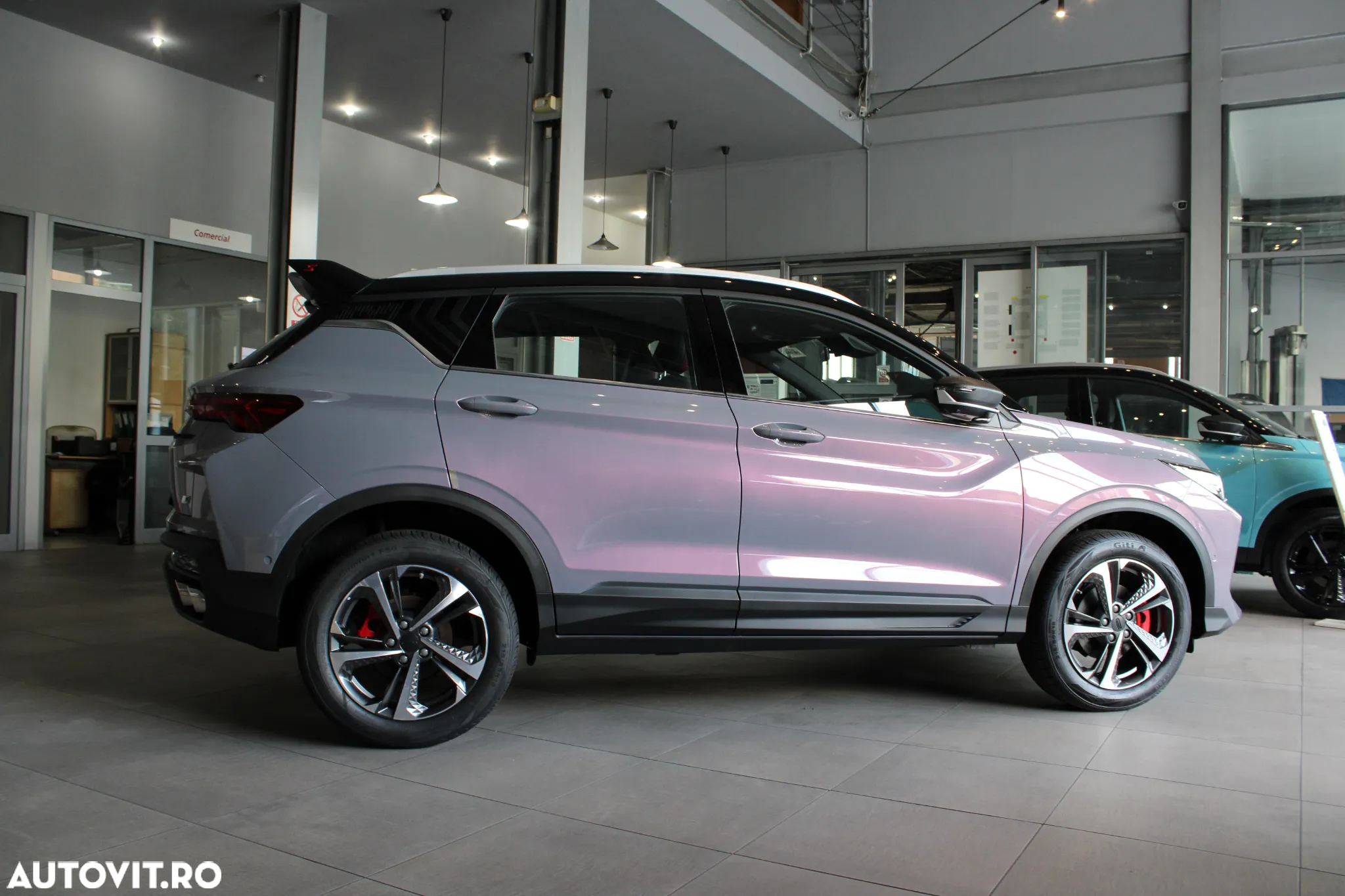 Geely Coolray - 4
