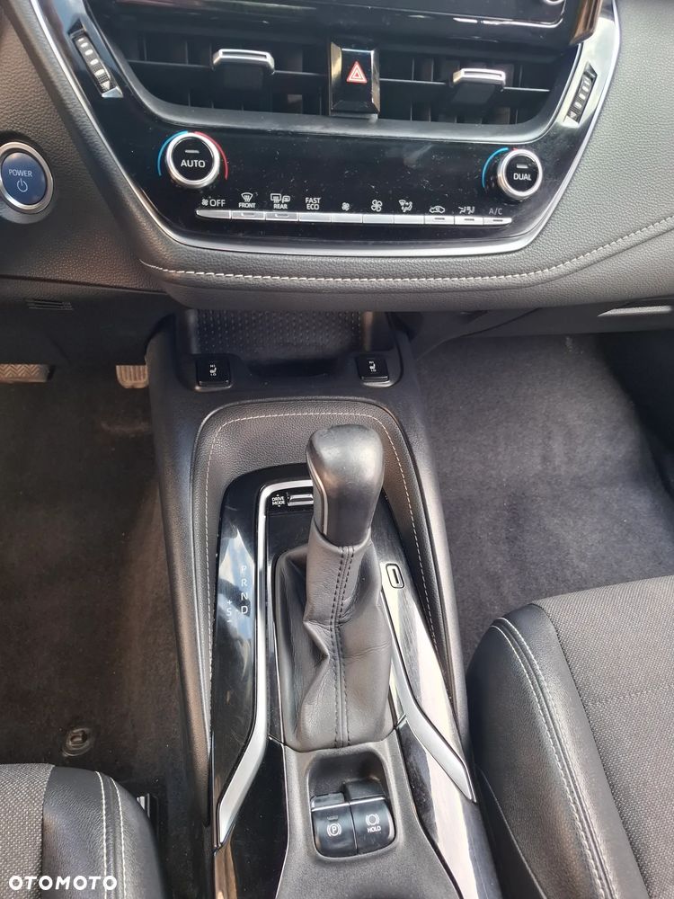 Toyota Corolla 2.0 Hybrid Comfort - 15