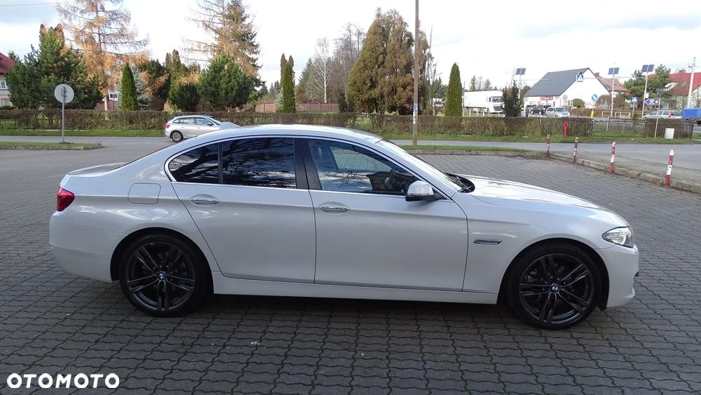 BMW Seria 5 520d Sport - 6