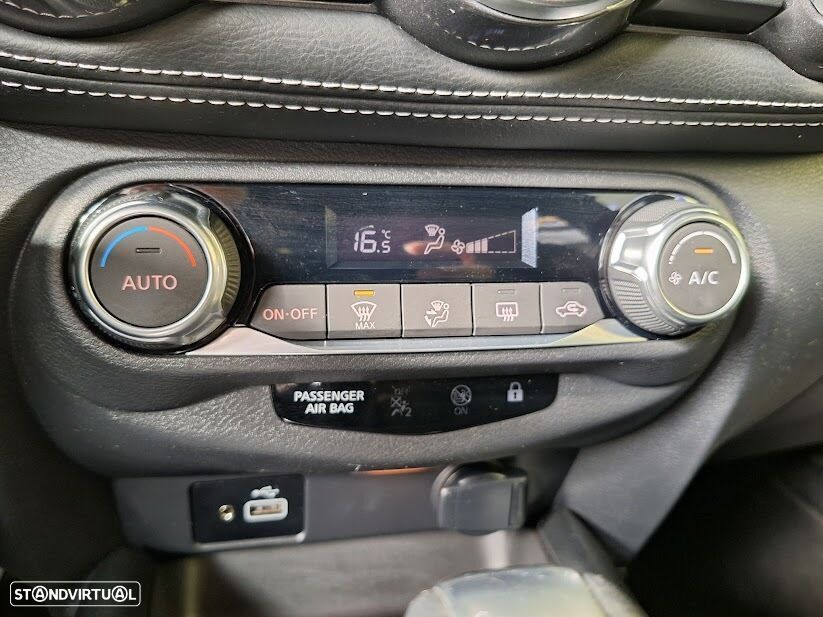 Nissan Juke 1.0 DIG-T N-Design Black DCT - 26