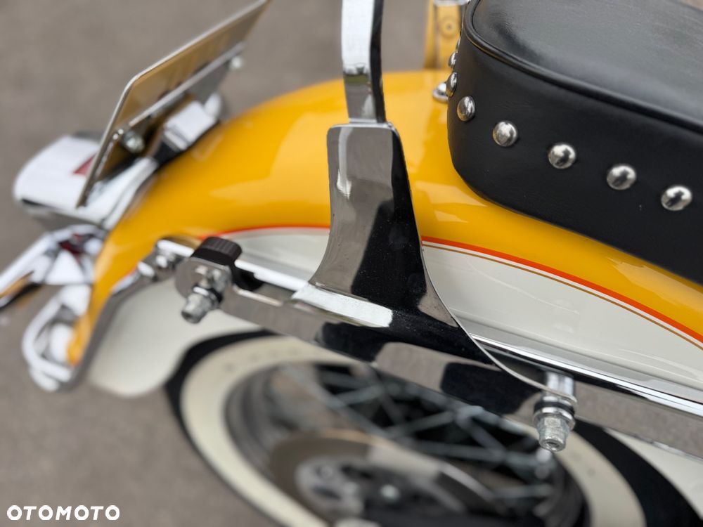 Harley-Davidson Softail Heritage Classic - 23