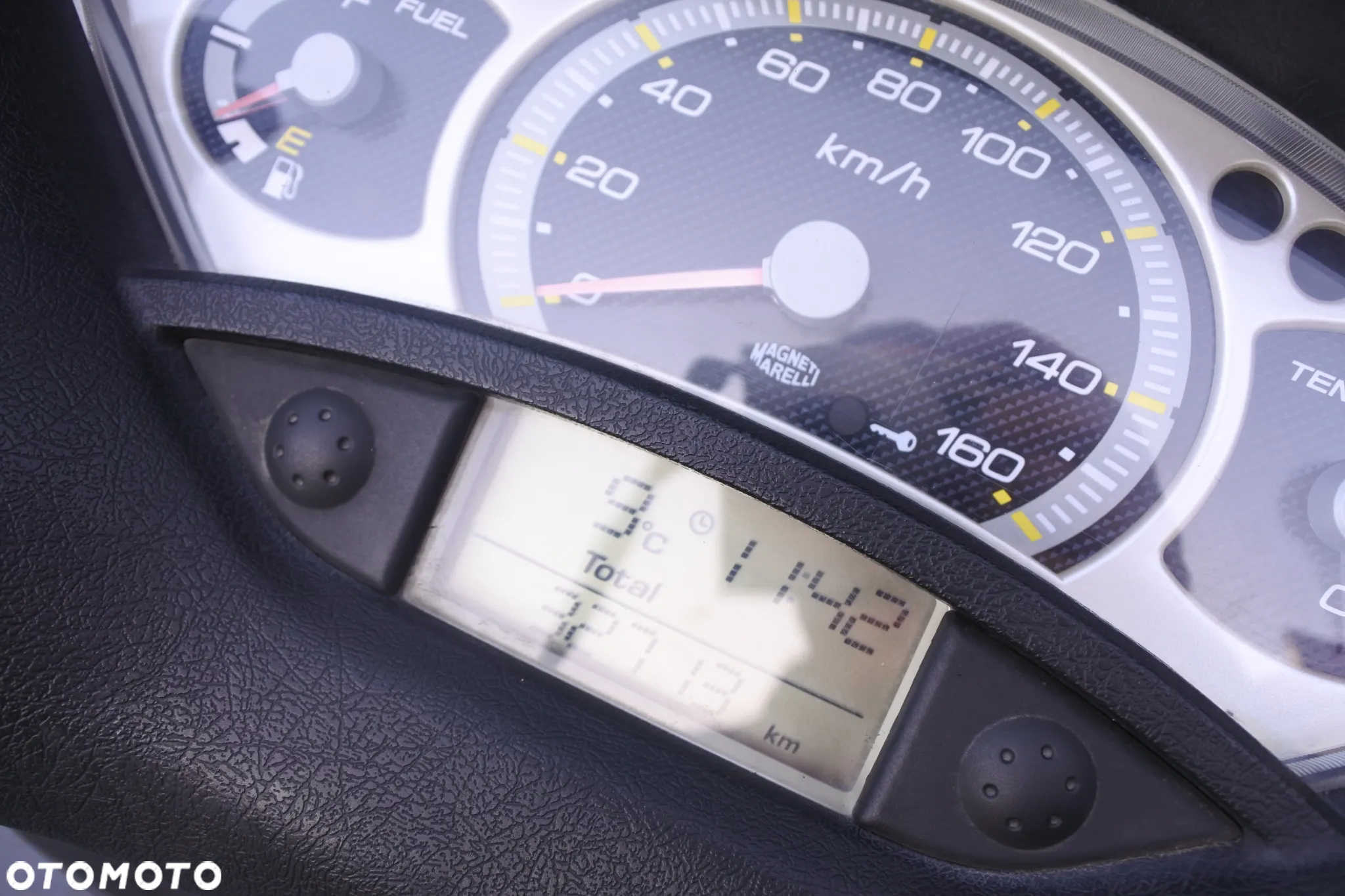 Yamaha X-max - 12