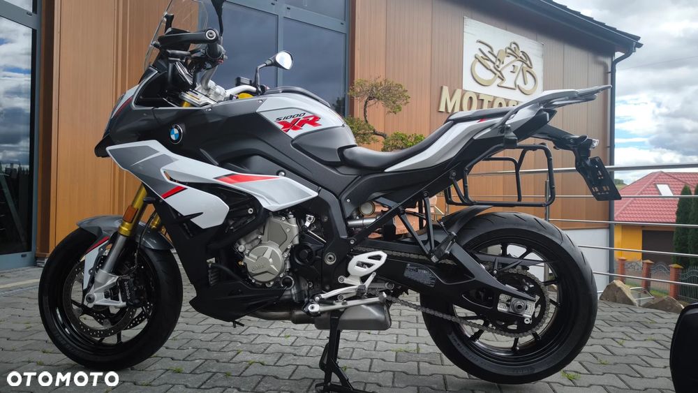 BMW XR - 11