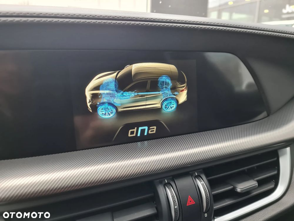 Alfa Romeo Stelvio 2.0 Turbo Executive Q4 - 24