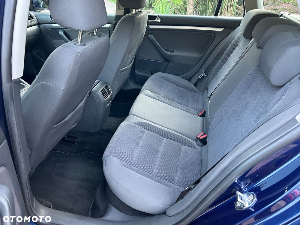 Volkswagen Golf 1.9 TDI DPF Comfortline - 20