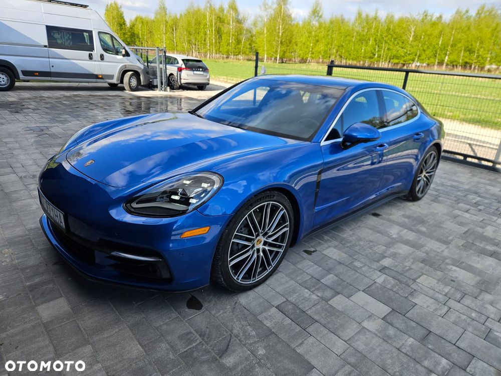 Porsche Panamera 4S - 5