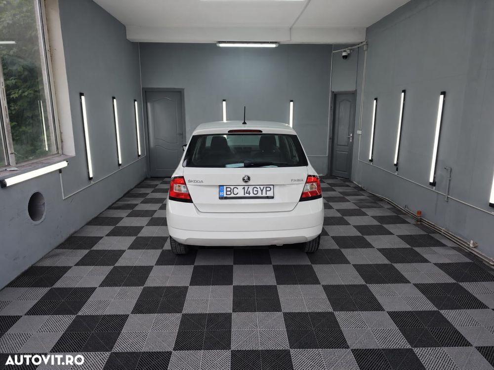 Skoda Fabia 1.0 MPI Avantaj - 6