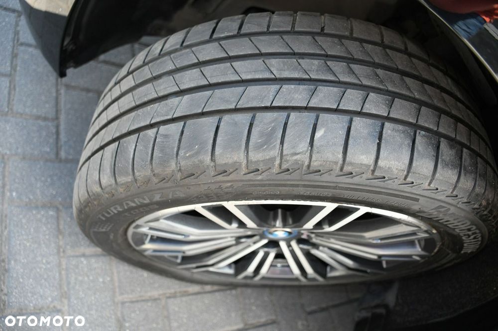 BMW Seria 3 320d mHEV - 40