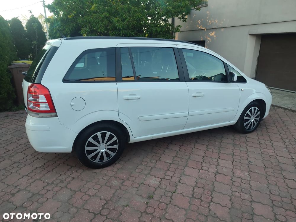 Opel Zafira 1.6 Cosmo - 7