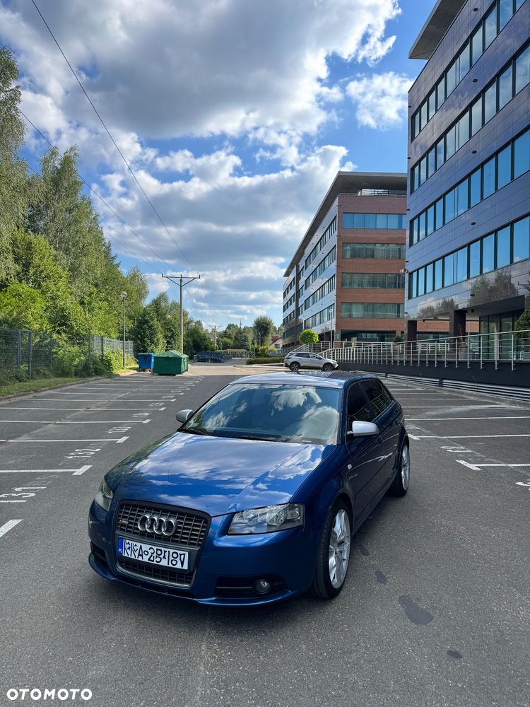 Audi A3 Sportback 2.0 TFSI (DSG) S tronic S line Sportpaket plus - 2