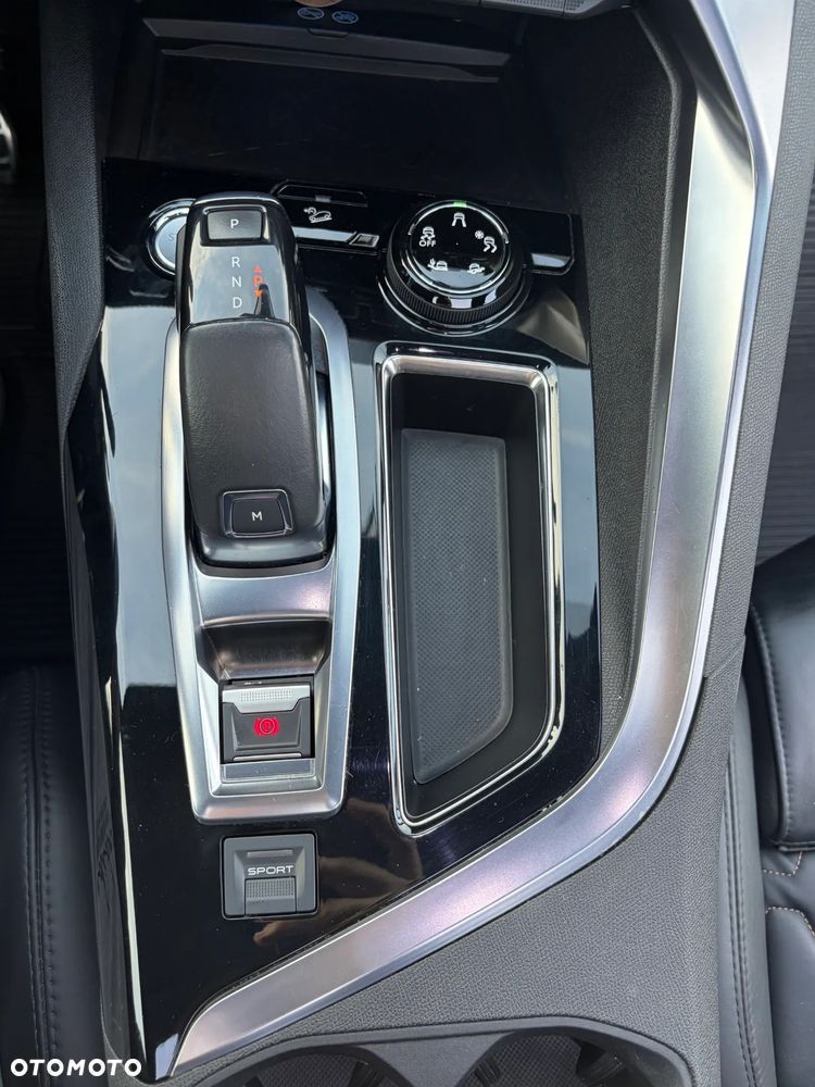 Peugeot 5008 2.0 BlueHDI GT S&S EAT6 - 26
