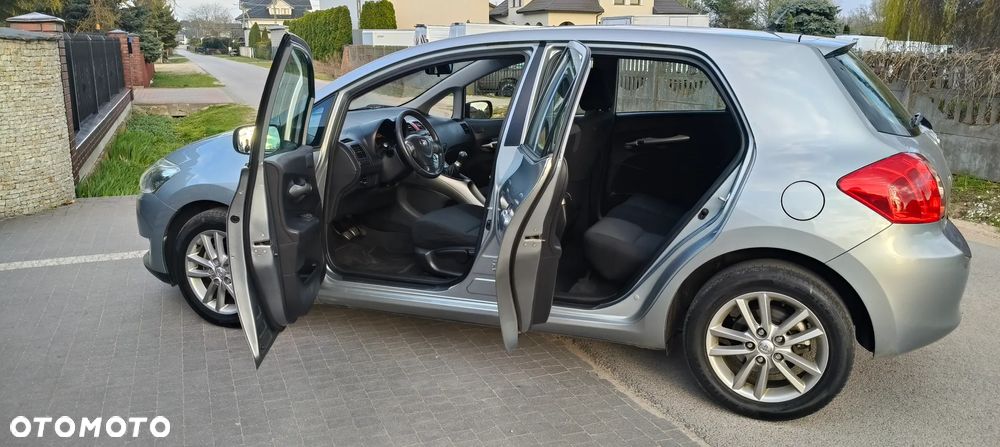 Toyota Auris 1.4 D-4D Life - 6